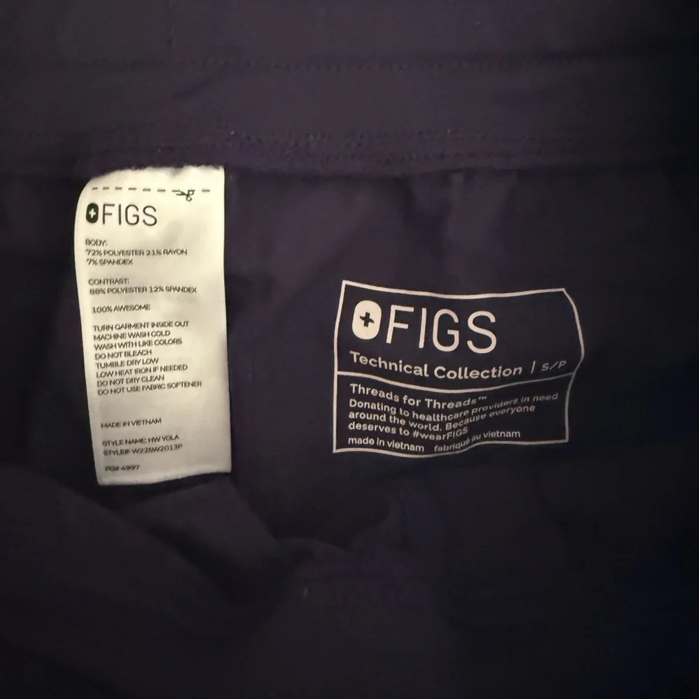 Figs Women’s High Waisted Yola Skinny Scrub Pants - Picture 3 of 4